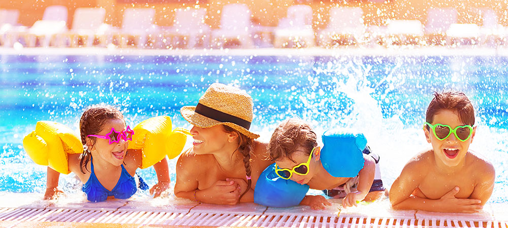 プール&ランチビュッフェ